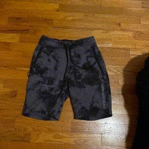 Only been worn a few times